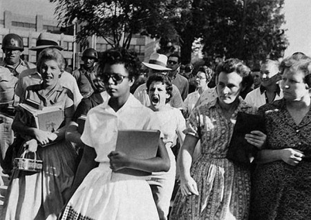 Primer día en escuela de integración racial 4 set 57 Elizabeth Eckford
